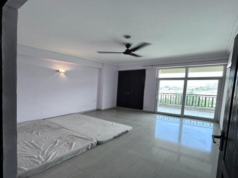 3 Bhk flat for sale in Exotica eastern court crossing republic Ghaziabad