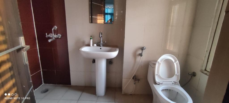 3 Bhk flat for sale in Prateek the royal cliff