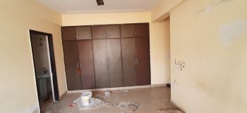 A spacious 3bhk flat for rent in GH07, Crossing republik, Ghaziabad