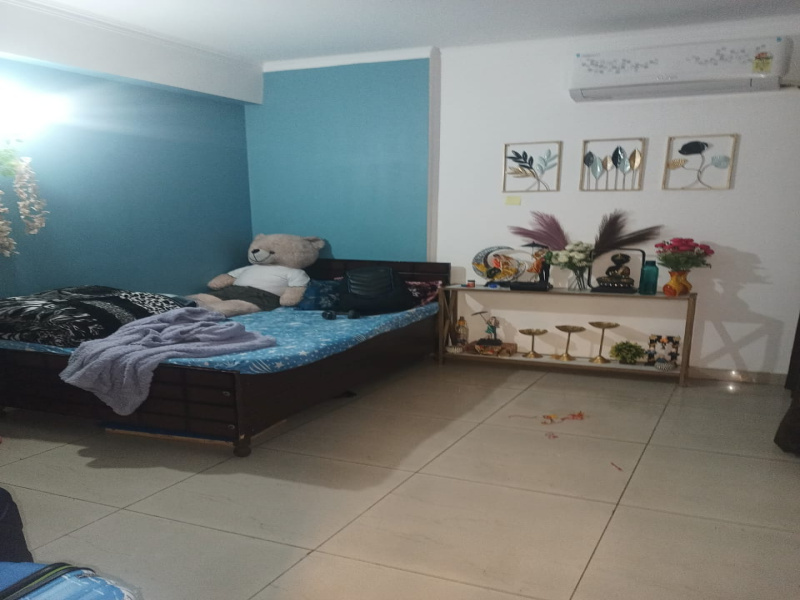 2 BHK Flats & Apartments for Sale in Crossing Republik, Ghaziabad (1050 Sq.ft.)