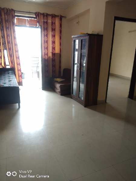 2 Bhk plus study room flat for sale in Paramount Symphony