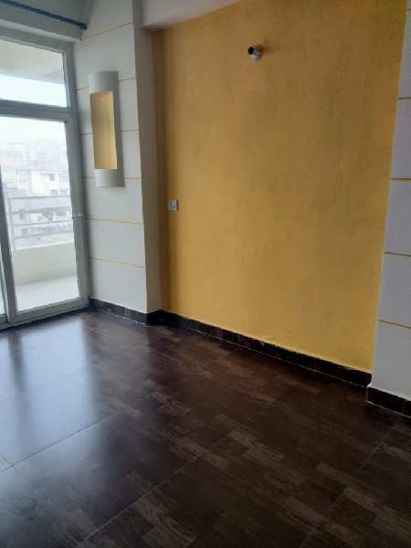 3 Bhk Flat for sale in Proview Laboni Society, Crossing Republic Ghaziabad