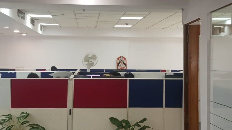 Full Furnished Excellent Office Space For Sale