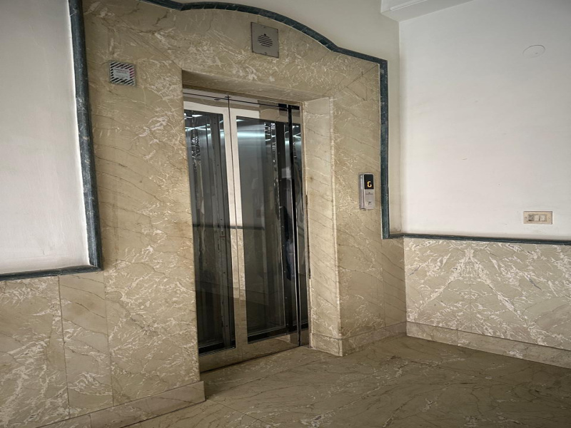 For Sale – Premium 5 BHK Independent Floor In Panchsheel Park