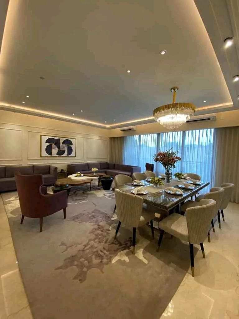 4BHK UNTUCHED FLAT FOR SALE IN LODHA STRILING
