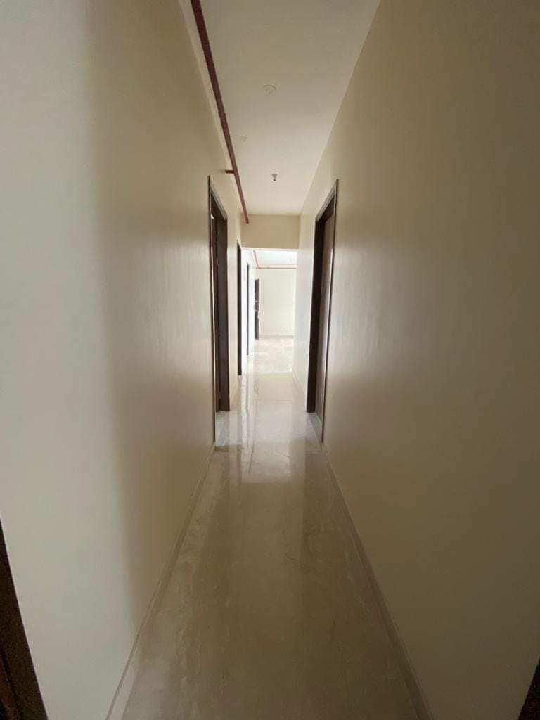 4BHK FLAT AVAILABLE FOR SALE IN SHETH AVALON