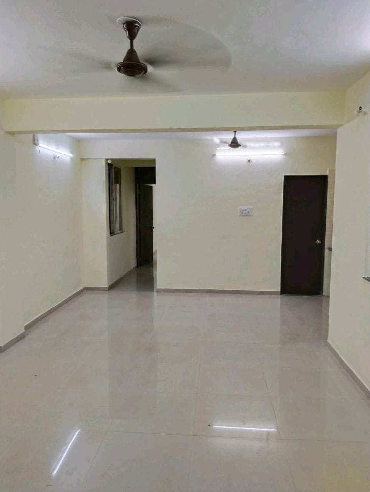 2 BHK Flats & Apartments for Rent in Pancard Club Road, Pune (800 Sq.ft.)