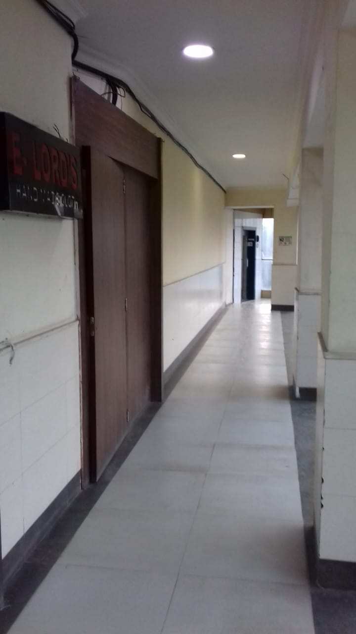 900 Sq.ft. Office Space for Rent in Andheri West, Mumbai