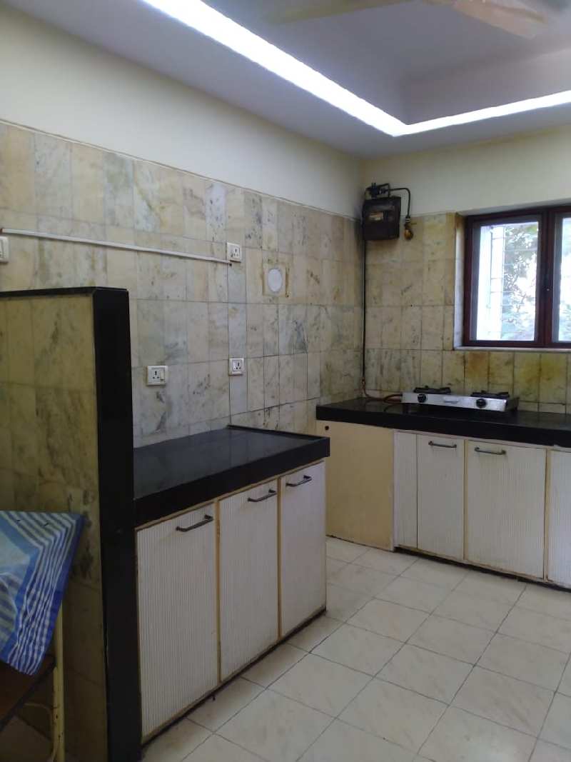4BHK APARTMENT FOR RENT IN ANDHERI WEST