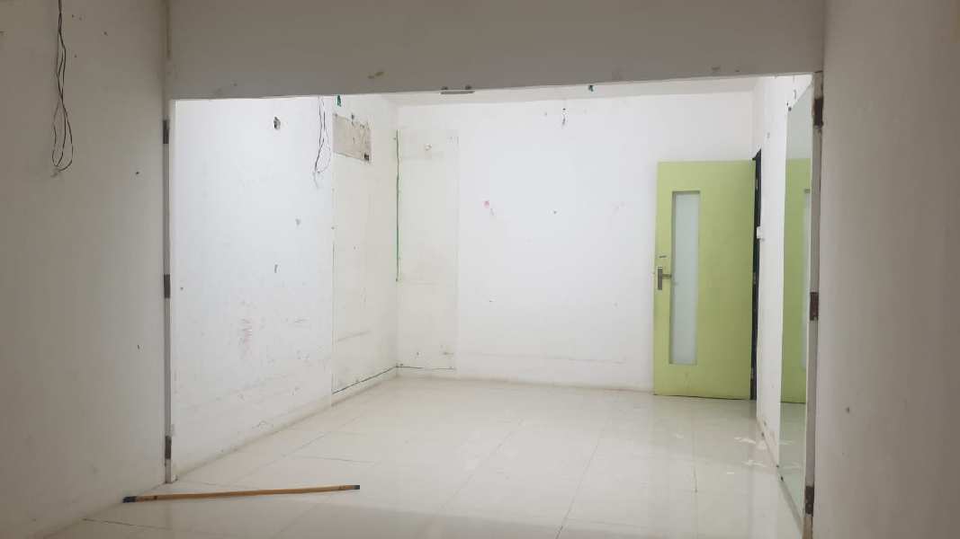 Showroom Space on rent