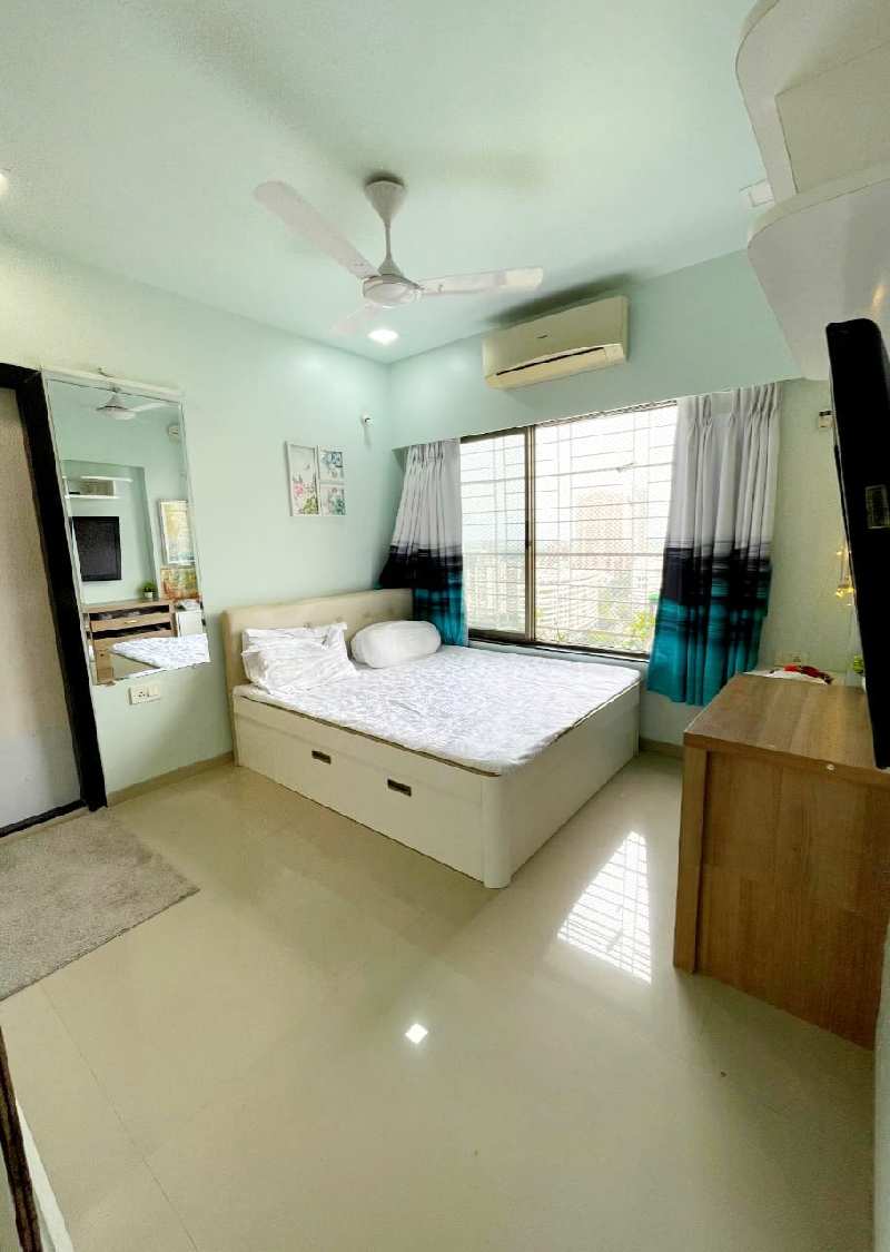 3 BHK Flats & Apartments for Sale in Andheri West, Mumbai (1400 Sq.ft.)