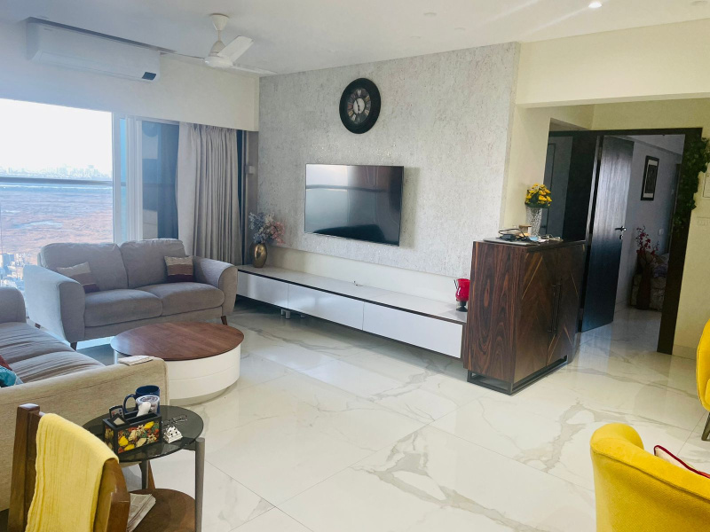 3BHK, Fully-furnished, on rent in Lokhandwala Back Road