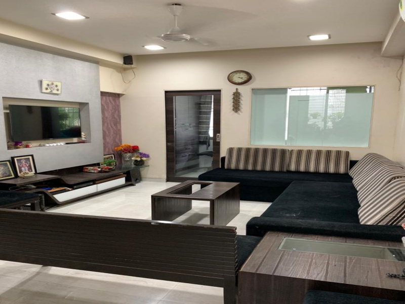 2 BHK Flats & Apartments for Rent in Gulmohar Colony, Mumbai (1300 Sq.ft.)