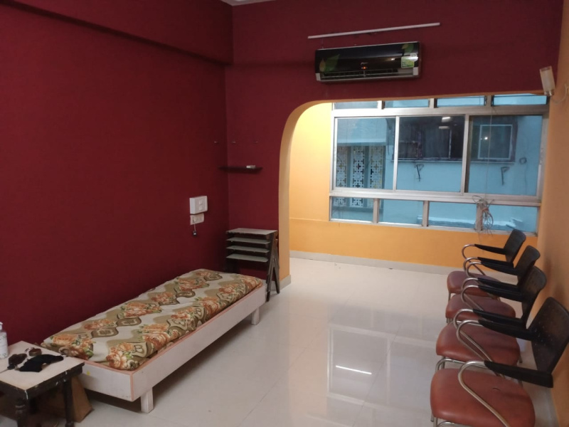 2 BHK Flats & Apartments for Rent in Juhu Lane, Mumbai (850 Sq.ft.)