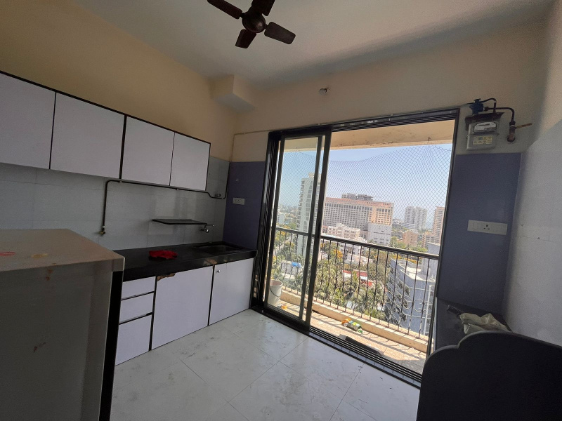 3BHK, Semi- furnished on rent in Andheri SVP