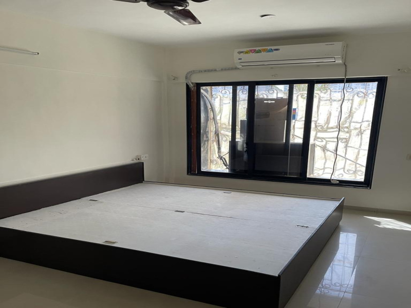 2BHK Apartment For Sale In Juhu Gulmohar Road