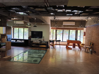 On Sale 3BHK in Juhu Tara Road