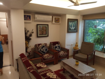 On Sale 3 BHK in Juhu 10th Road