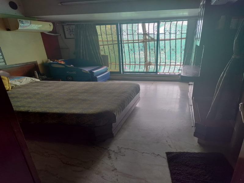 On Rent 3BHK in Seven Bungalows ,Near Versova Social