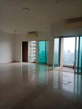 On Sale 4 BHK in Oshiwara Link Road