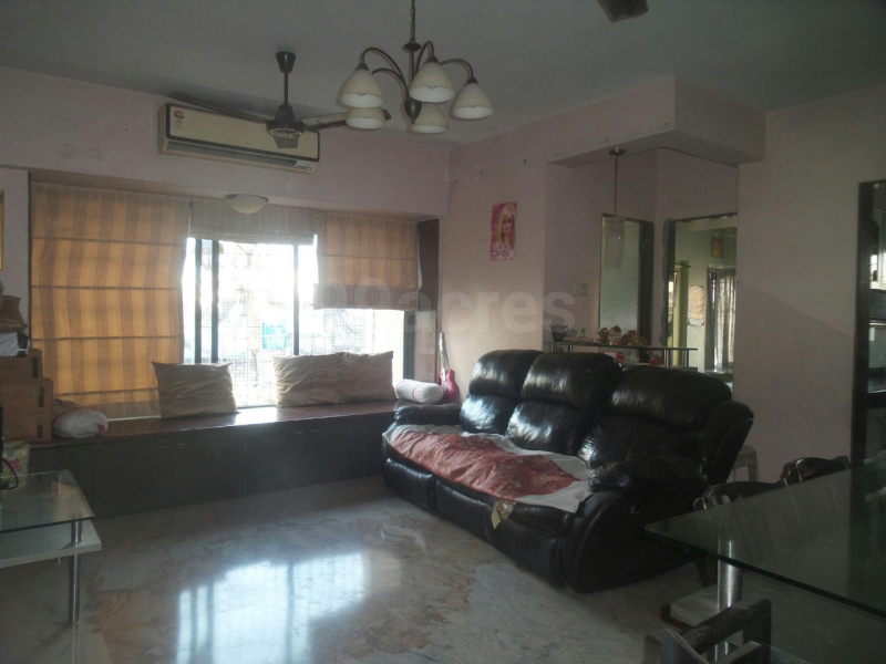 2 BHK Flats & Apartments for Sale in Andheri West, Mumbai (900 Sq.ft.)