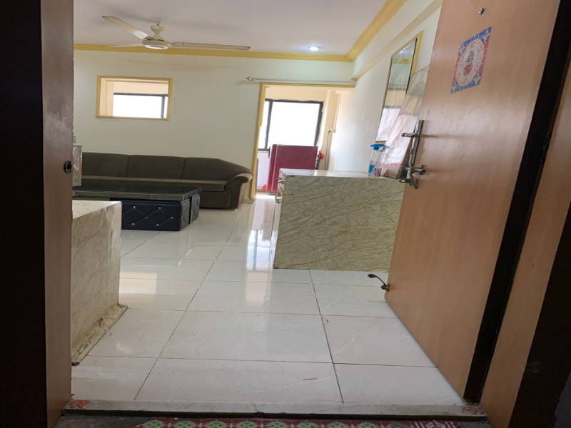 On Rent 2 BHK in Lokhandwala Near infinity mall