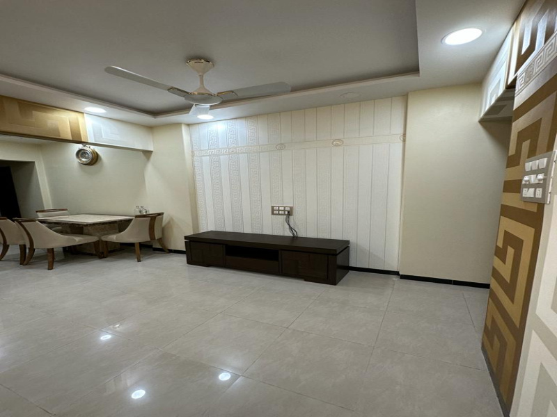 3 BHK Flats & Apartments for Rent in Oshiwara, Mumbai (1400 Sq.ft.)