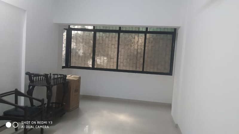 2 BHK Flats & Apartments for Sale in Juhu, Mumbai (860 Sq.ft.)
