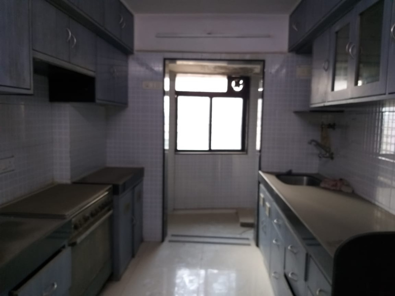 4 BHK Flats & Apartments for Sale in Andheri West, Mumbai (2000 Sq.ft.)