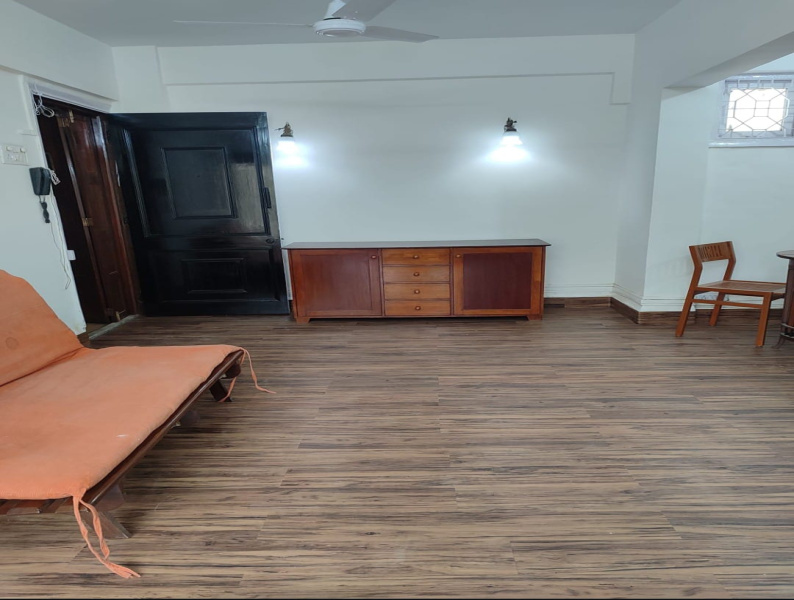 2 BHK Flats & Apartments for Rent in Andheri West, Mumbai (800 Sq.ft.)