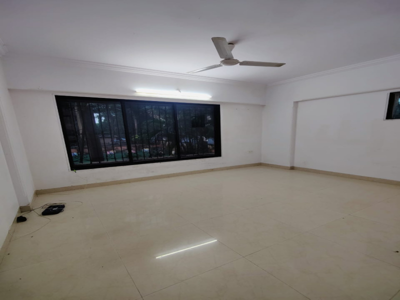 2 BHK Flats & Apartments for Rent in Andheri West, Mumbai (950 Sq.ft.)