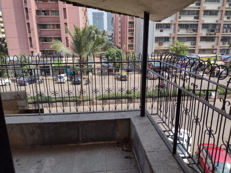 2 BHK Flats & Apartments for Rent in Oshiwara, Mumbai (1150 Sq.ft.)