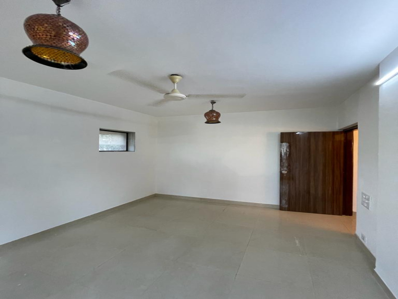 2 BHK Flats & Apartments for Sale in Veera Desai Chowk, Mumbai (900 Sq.ft.)