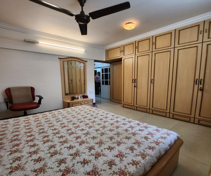 2 BHK Flats & Apartments for Rent in Shastri Nagar, Mumbai (886 Sq.ft.)