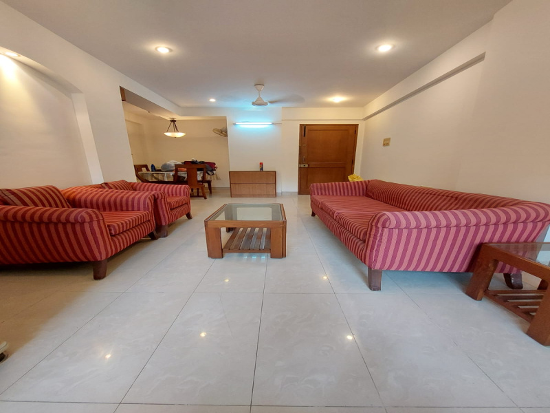 2 BHK Flats & Apartments for Rent in Lokhandwala Complex, Mumbai (950 Sq.ft.)