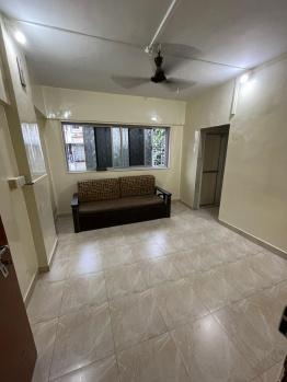 1 BHK Flats & Apartments for Rent in Versova, Mumbai (550 Sq.ft.)