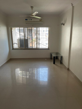 4 BHK Flats & Apartments for Sale in Andheri Link Road, Mumbai (1500 Sq.ft.)