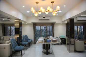 5 BHK Flats & Apartments for Sale in Versova Road, Mumbai (2600 Sq.ft.)