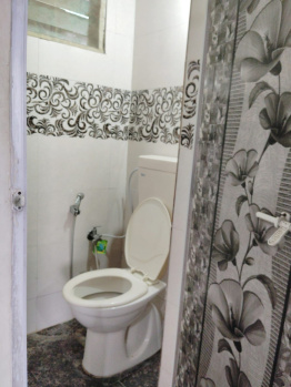 🏠 2 BHK Semi-Furnished Flat for Sale Near Motera Stadium Metro Station, Ahmedabad