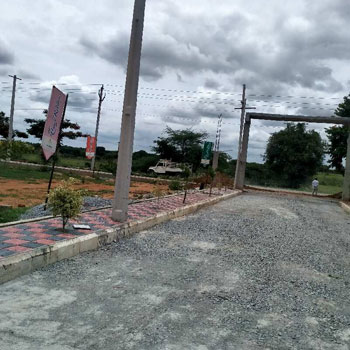 Gated community open villa plots at MAHESHWARAM