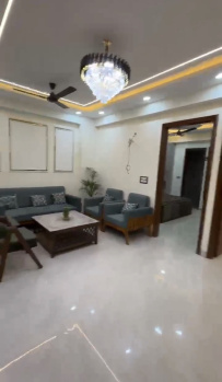 Flats & Apartments for Sale in Sector 73, Noida (1400 Sq.ft.)
