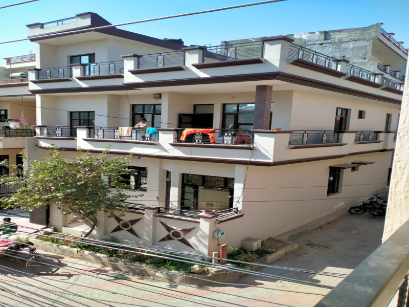 6 BHK Individual Houses / Villas for Sale in Ambala Highway, Zirakpur (200 Sq.ft.)