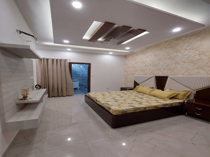 3 BHK Flats & Apartments for Sale in Airport Road, Zirakpur (1110 Sq.ft.)
