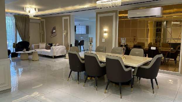 4 BHK Flats & Apartments for Sale in Highland Marg, Zirakpur (3350 Sq.ft.)