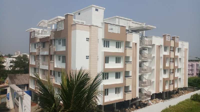 2 BHK Flats & Apartments for Sale in SRM Road, Kochi (875 Sq.ft.)