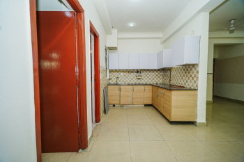 READY TO MOVE 2.5BHK IN GAUR CITY 2