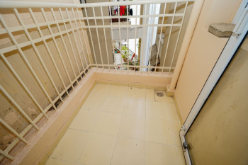 READY TO MOVE 2.5BHK IN TECHZONE 4