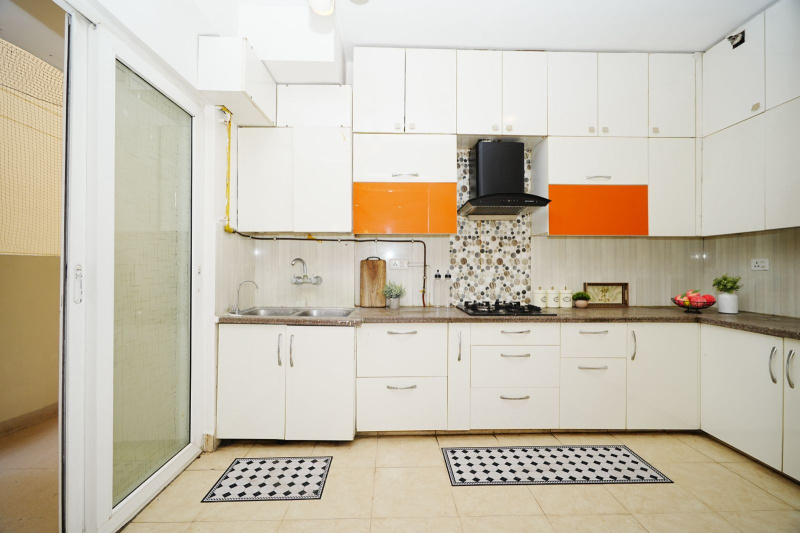 READY TO MOVE 3.5BHK IN GREATER NOIDA