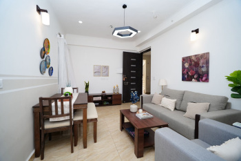 READY TO MOVE 2BHK APARTMENTS IN GAUR CITY 7TH AVENUE