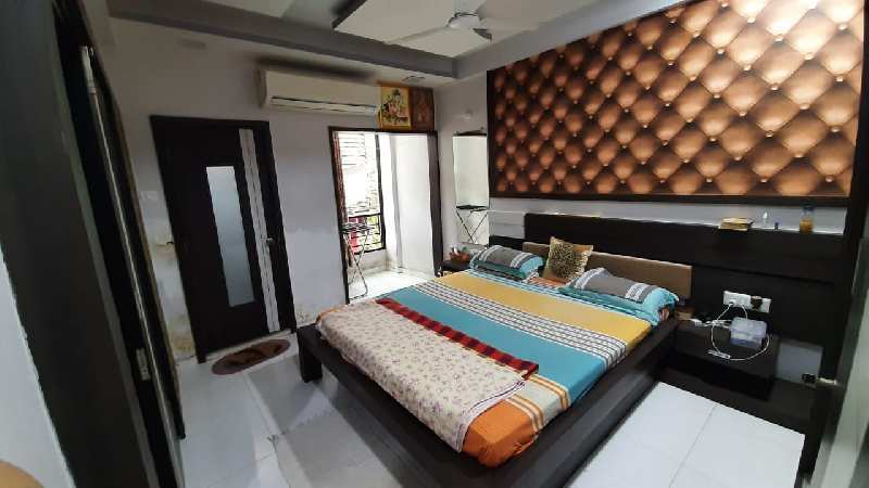 3 BHK Flats & Apartments for Sale in Vasna, Ahmedabad (151 Sq. Yards)